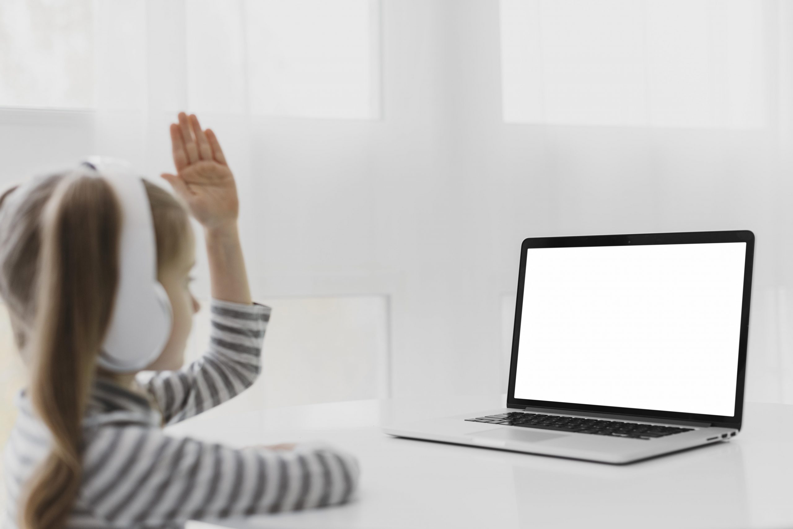 How Can Children & Parents Ask for Help from Teachers During Online Learning?